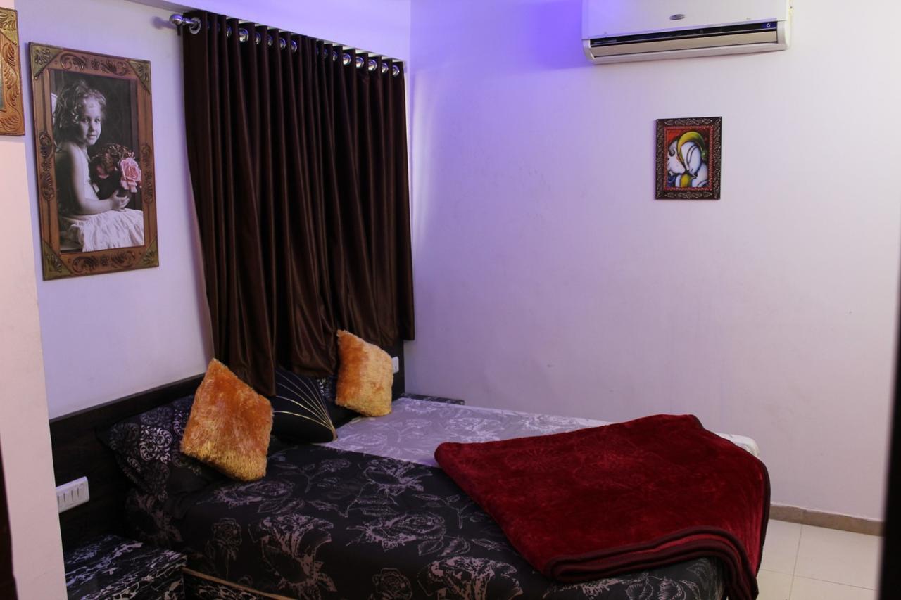 Hotel Kum Kum Adalaj Esterno foto