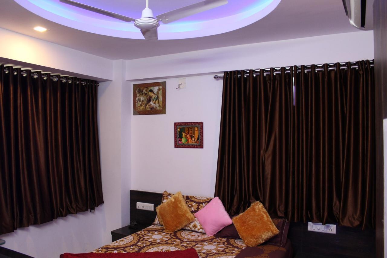 Hotel Kum Kum Adalaj Esterno foto