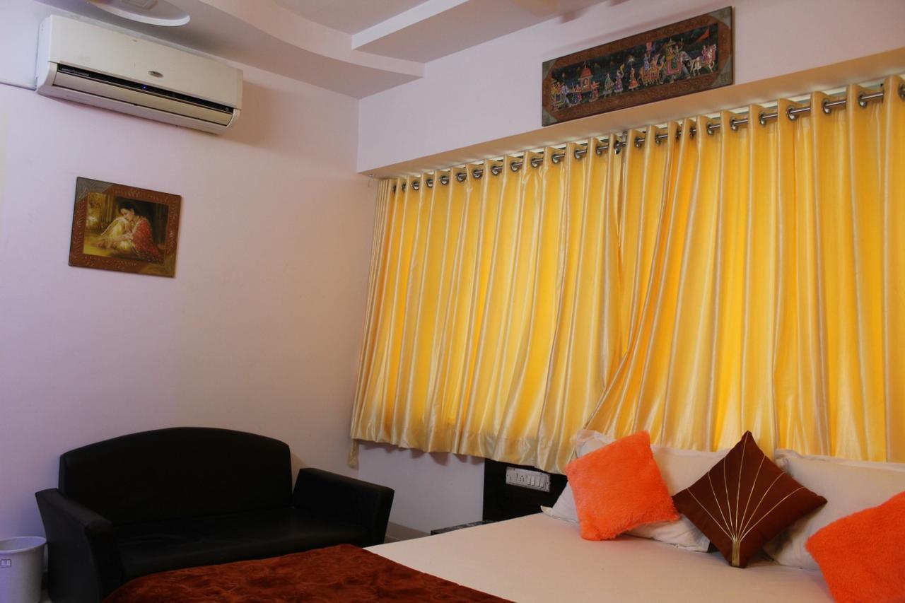 Hotel Kum Kum Adalaj Esterno foto