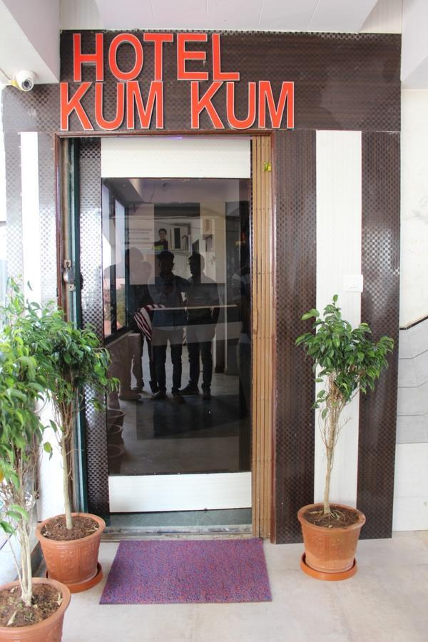 Hotel Kum Kum Adalaj Esterno foto